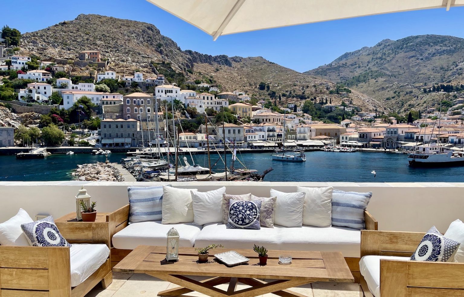 Discover the Enchanting World of Hydra Hotels in Greece | Paraiso Island